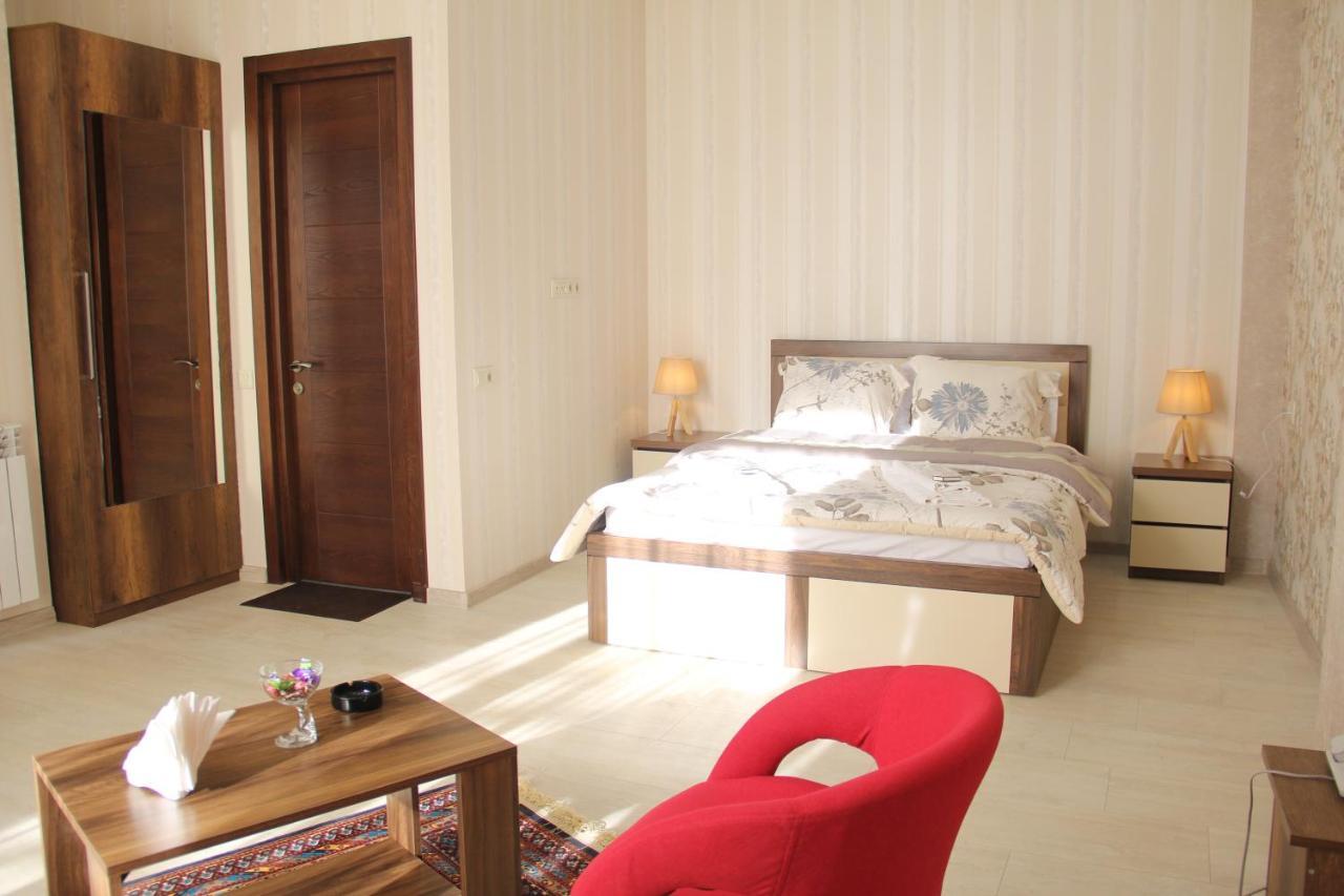 Moon Light Hotel Tbilisi ภายนอก รูปภาพ