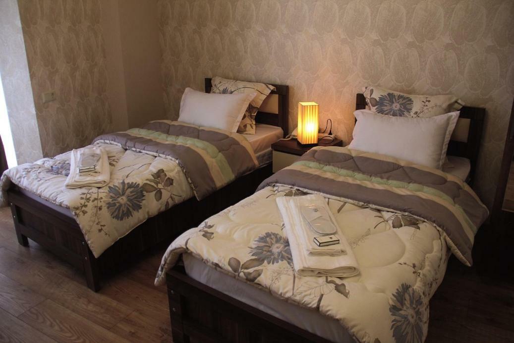 Moon Light Hotel Tbilisi ภายนอก รูปภาพ